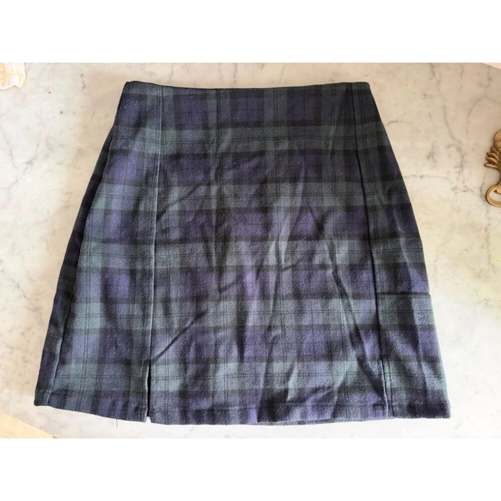 Brandy Melville XS/S schoolgirl mini plaid skirt
